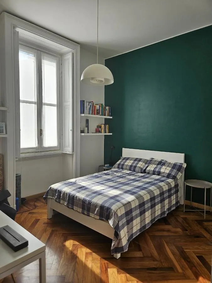Comfort & Design In The City Centre Apartment Milan